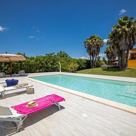 Villa Esmeralda Taviano  Exteriör bild