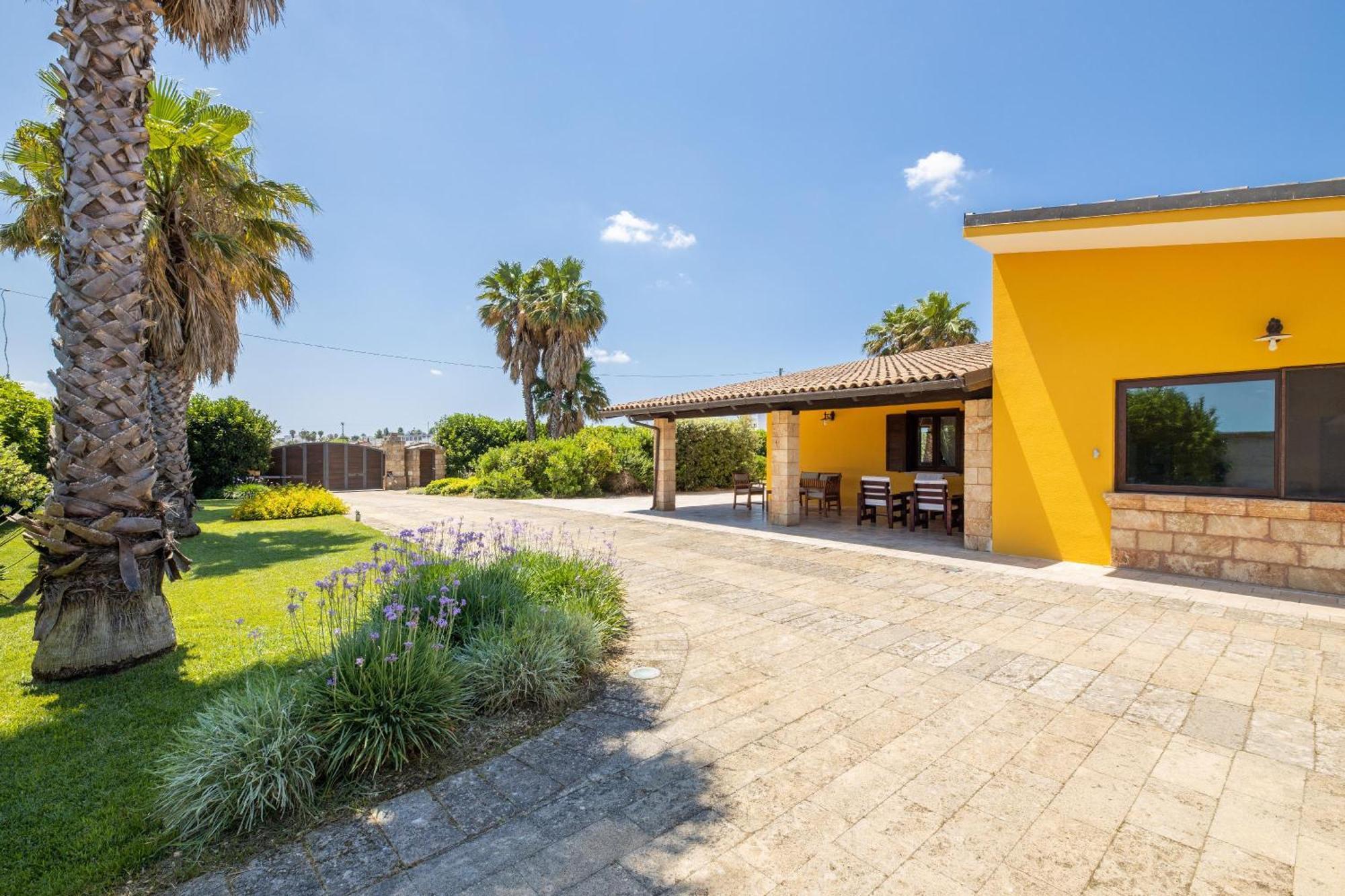 Villa Esmeralda Taviano  Exteriör bild